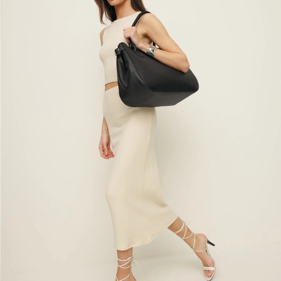 Reformation Oversized Patrizia Bag - Picture 4 of 10